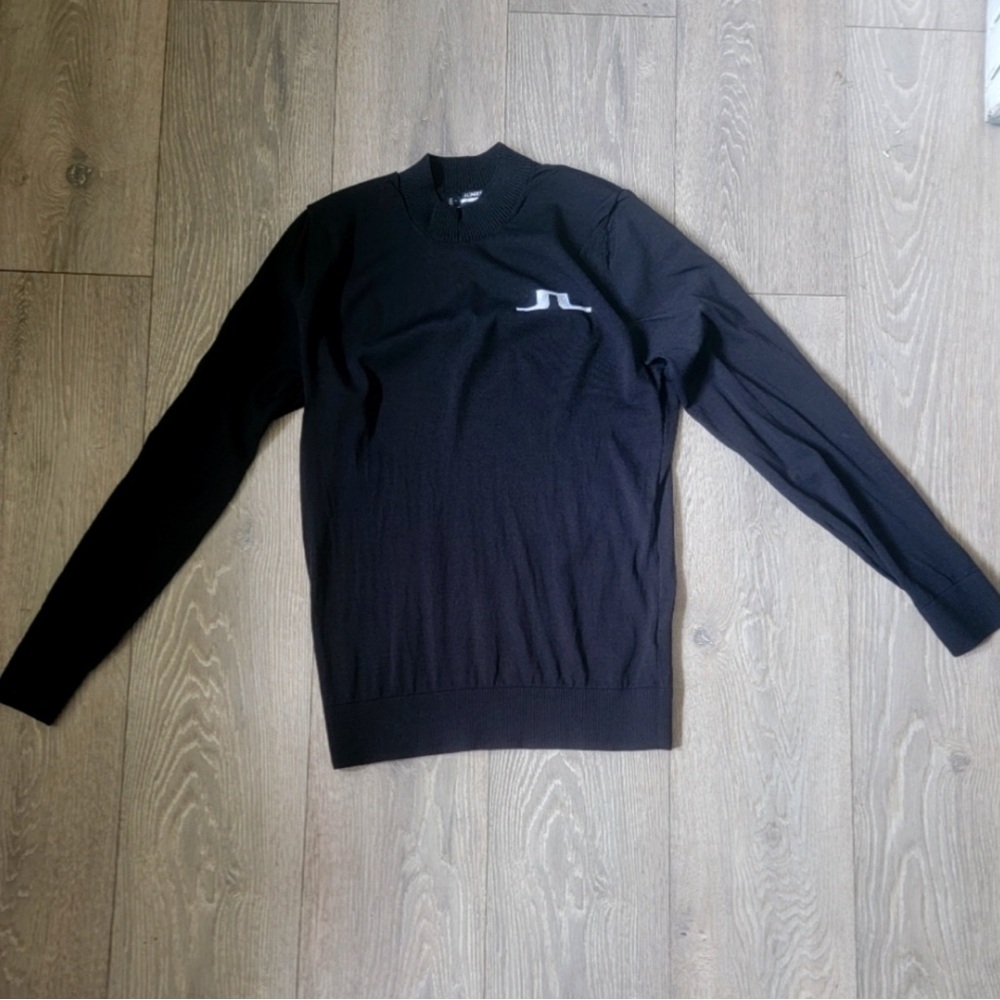 J.Lindeberg Men's Black Crewneck Sweater